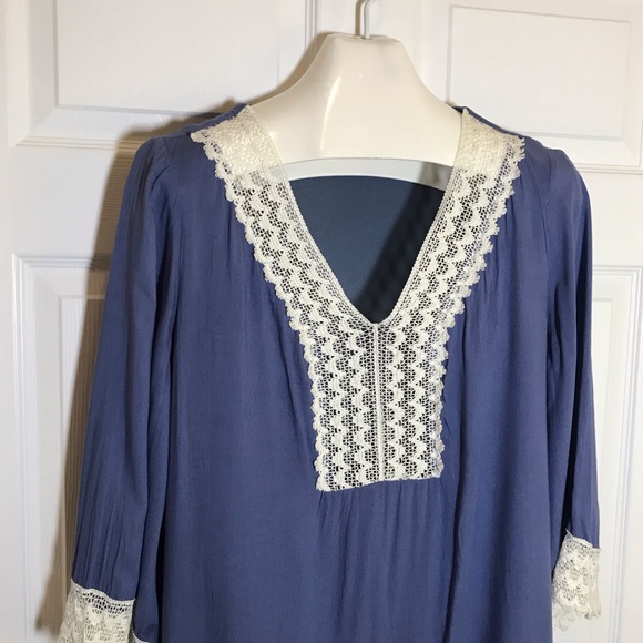 Entro Three Quarter Sleeve Tunic - Picture 2 of 7